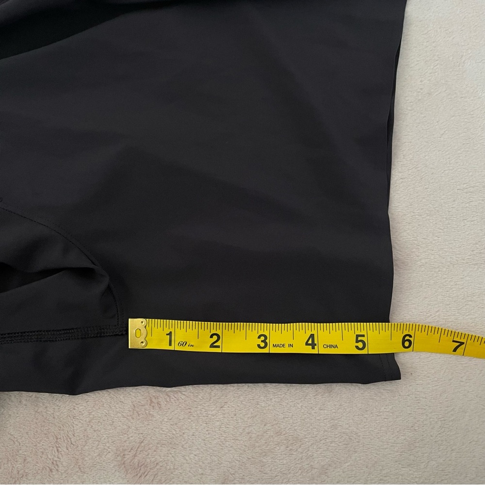 Lululemon short size S - Picture 13 of 13
